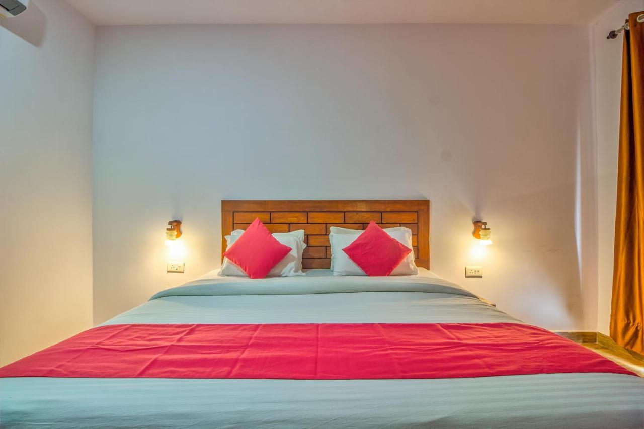 Beach Doorz Hotell Baga Eksteriør bilde
