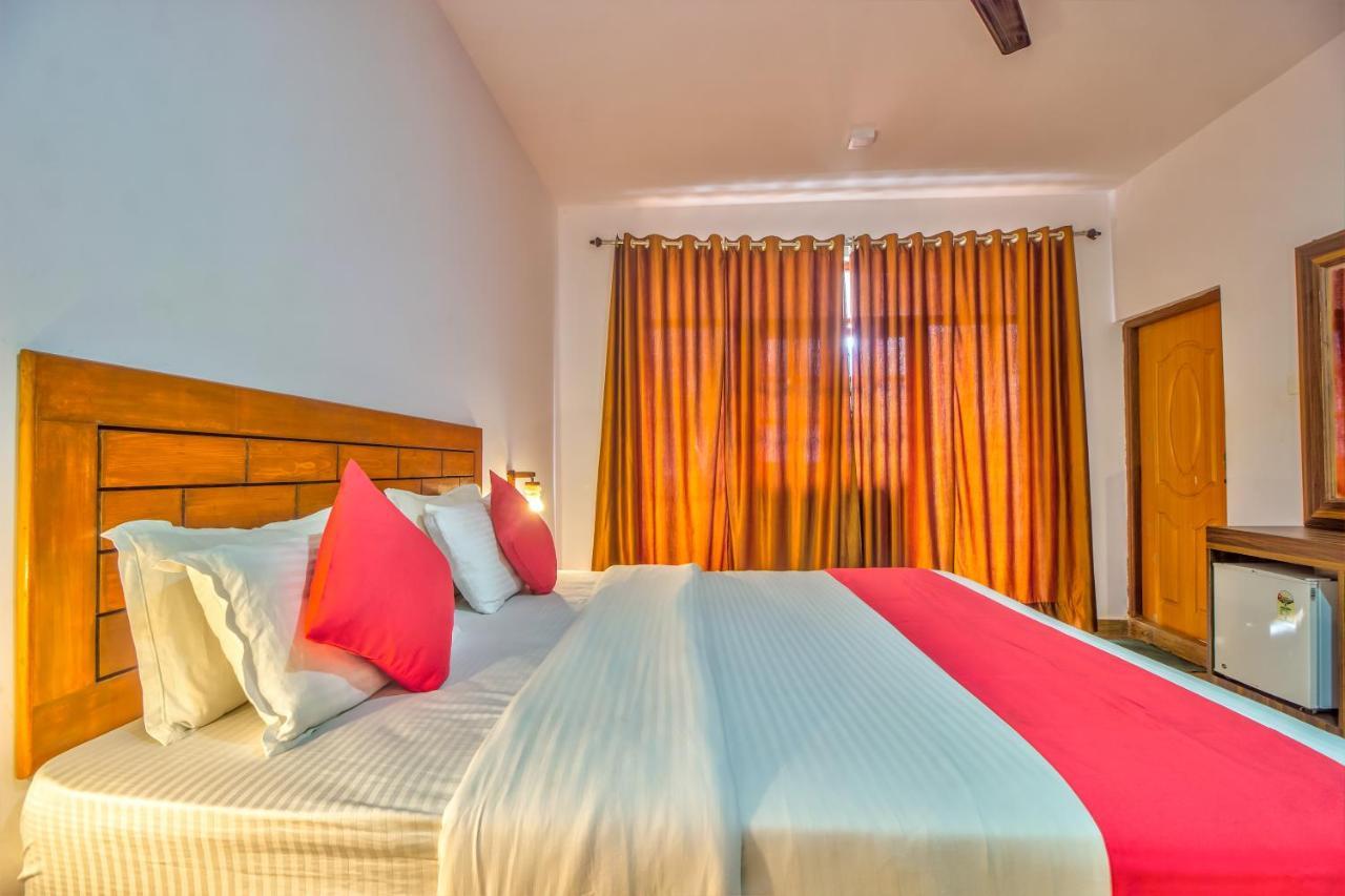 Beach Doorz Hotell Baga Eksteriør bilde